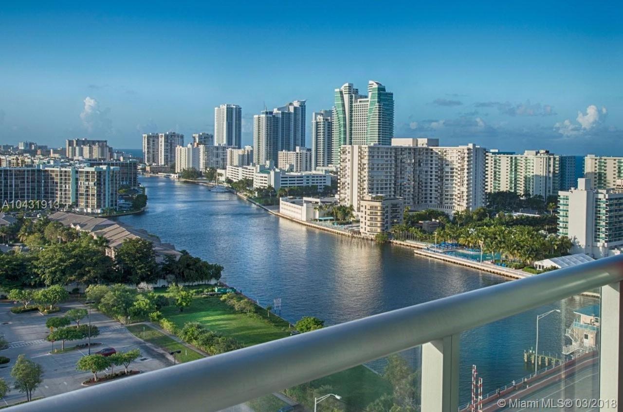 Resort Studio Balcony With Front Bay View Hallandale Beach Bagian luar foto