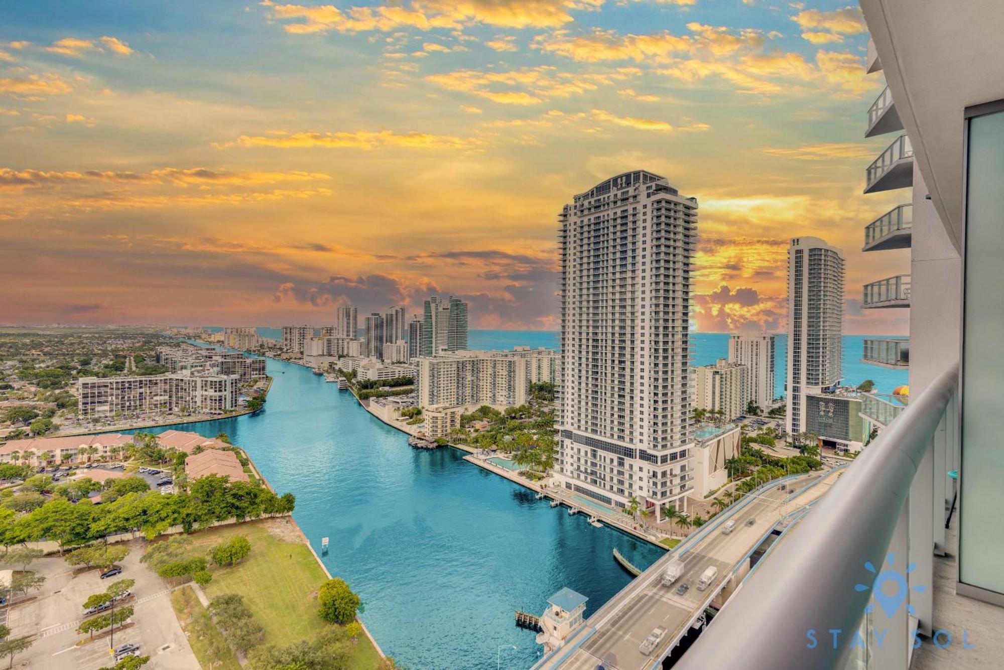 Resort Studio Balcony With Front Bay View Hallandale Beach Bagian luar foto